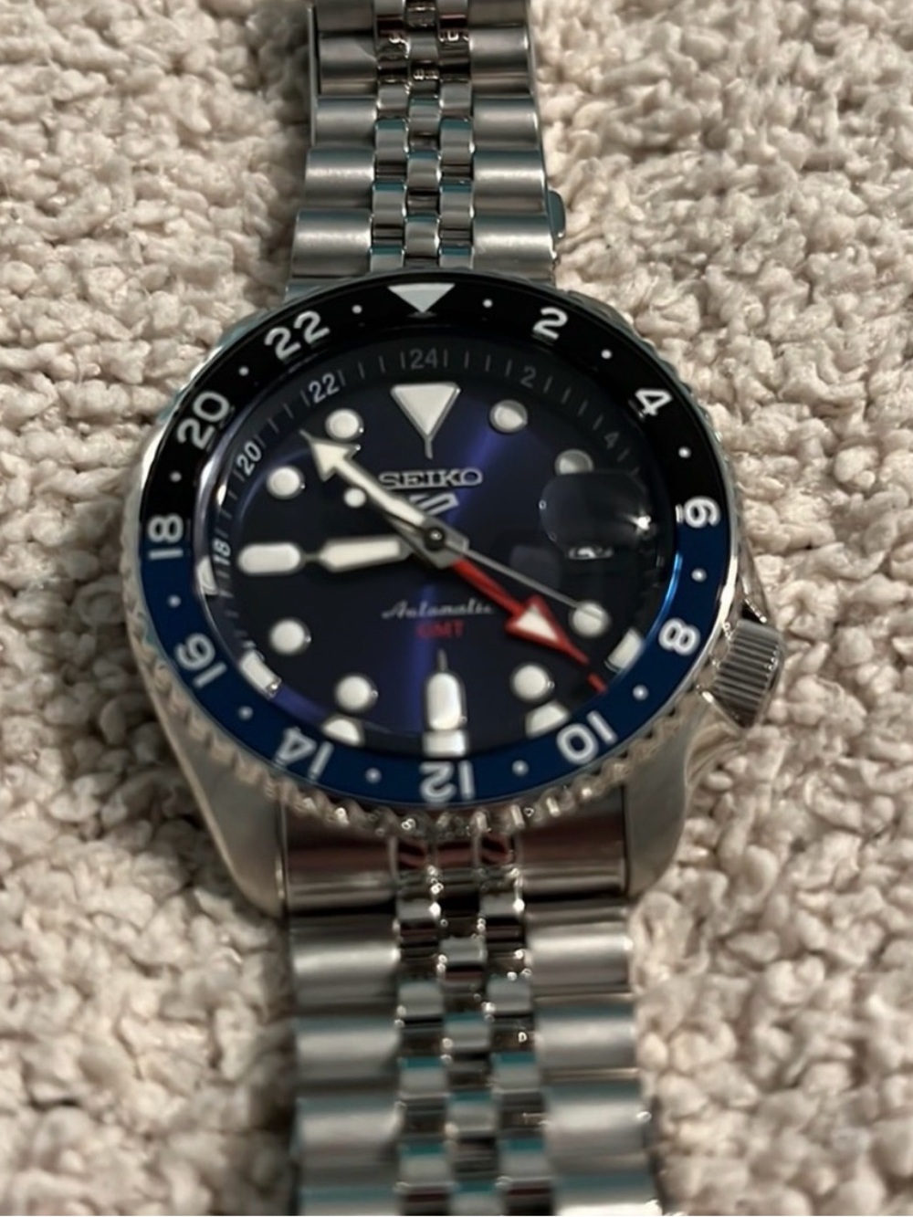 Seiko 5 Sports Automatic GMT Watch w/ Blue Dial - Picture 8 of 8